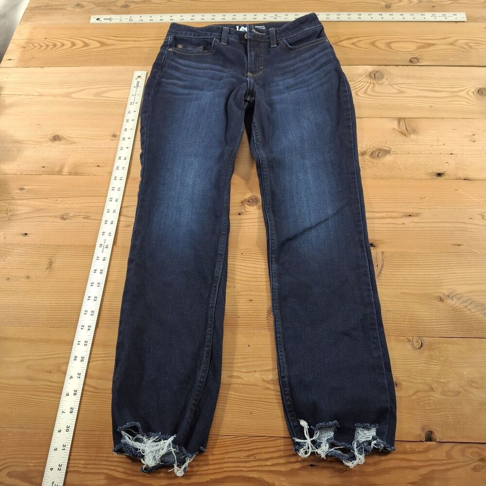Lee Regular Fit Straight Leg Midrise Womens Jeans Size 4 distressed